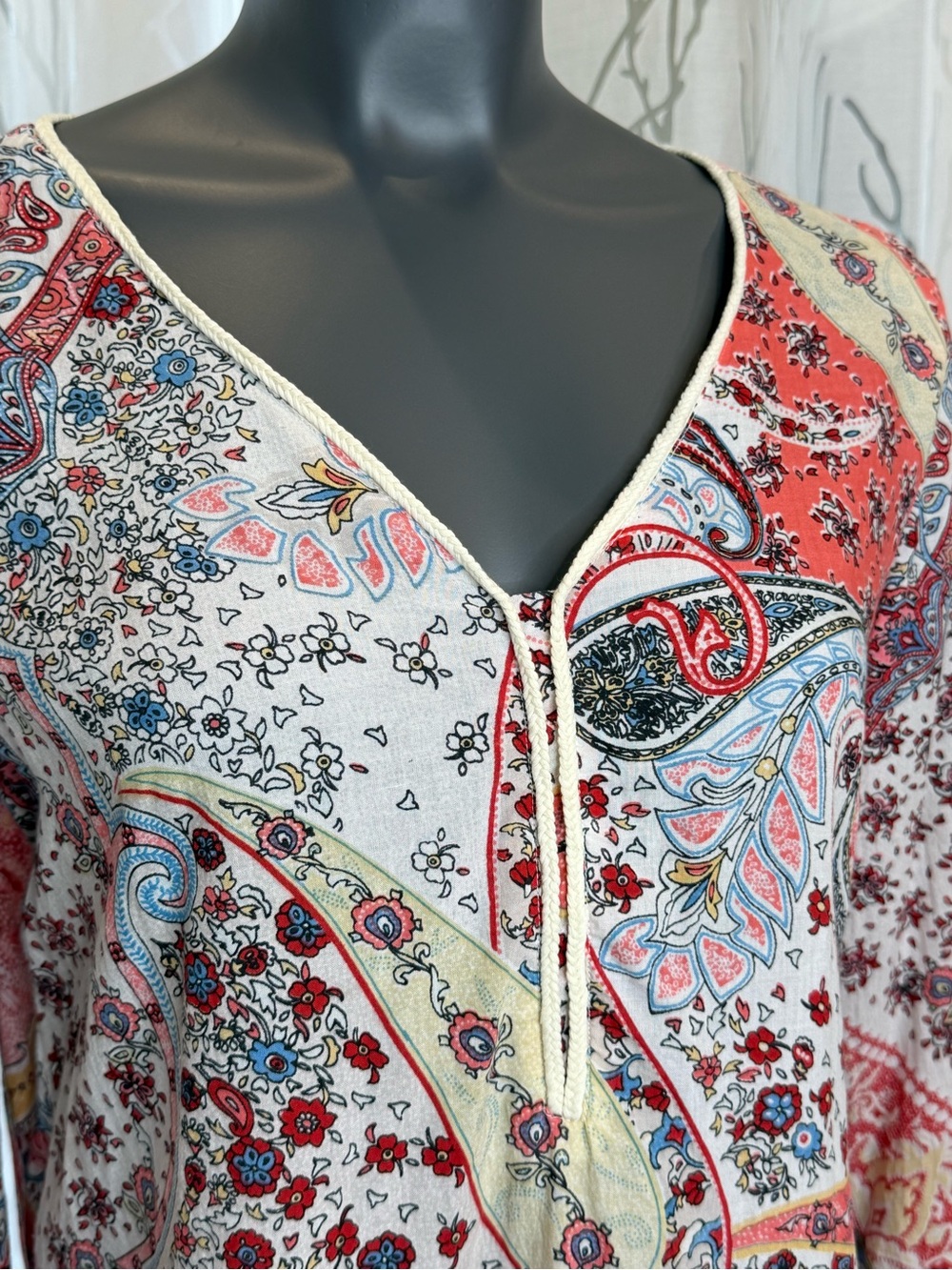 Sundance Terraza Paisley Boho Blouse Crochet Fringe V-Neck Tunic Top Size M - Picture 2 of 12